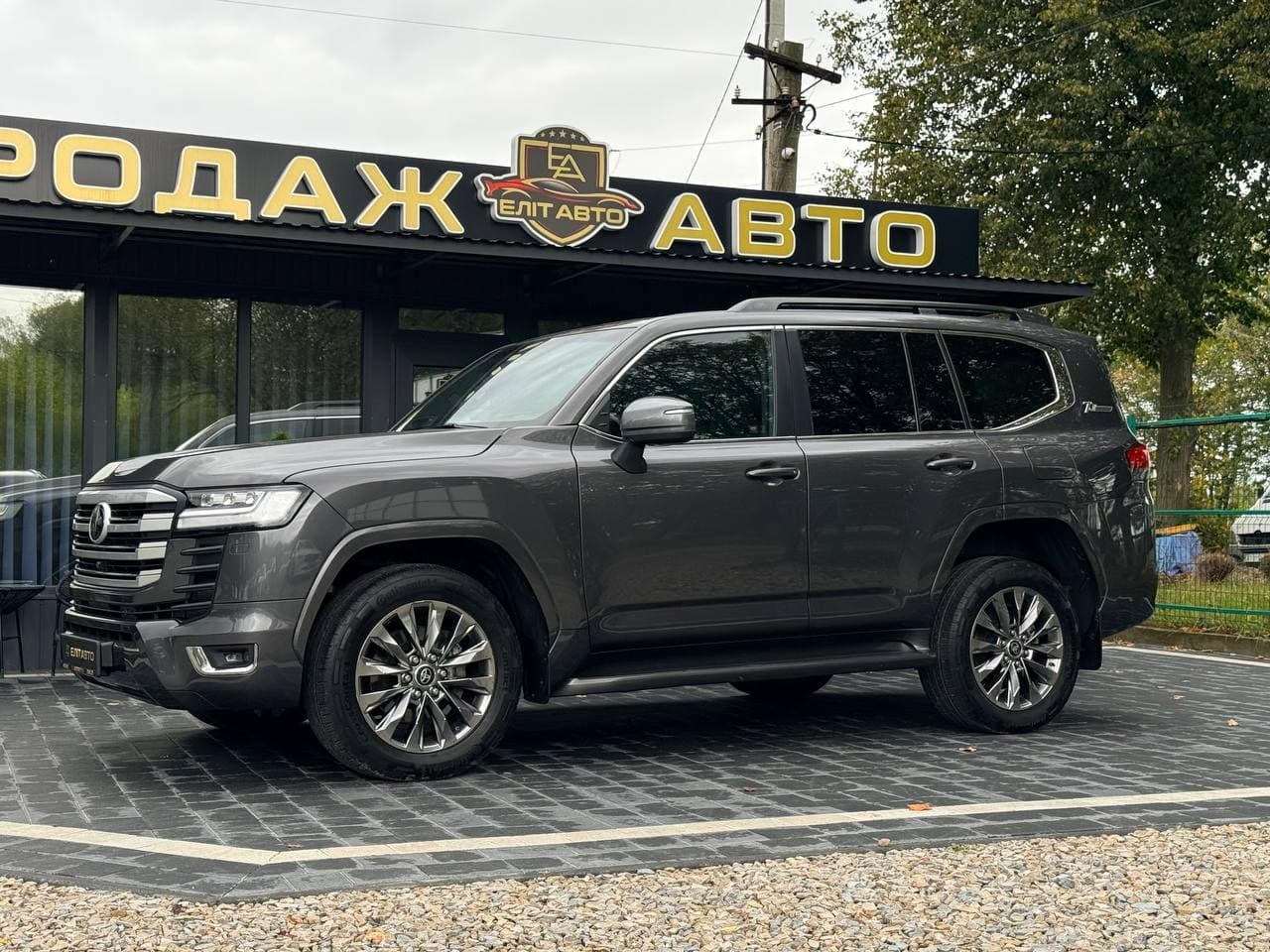Toyota Land Cruiser 300 Premium, 2021