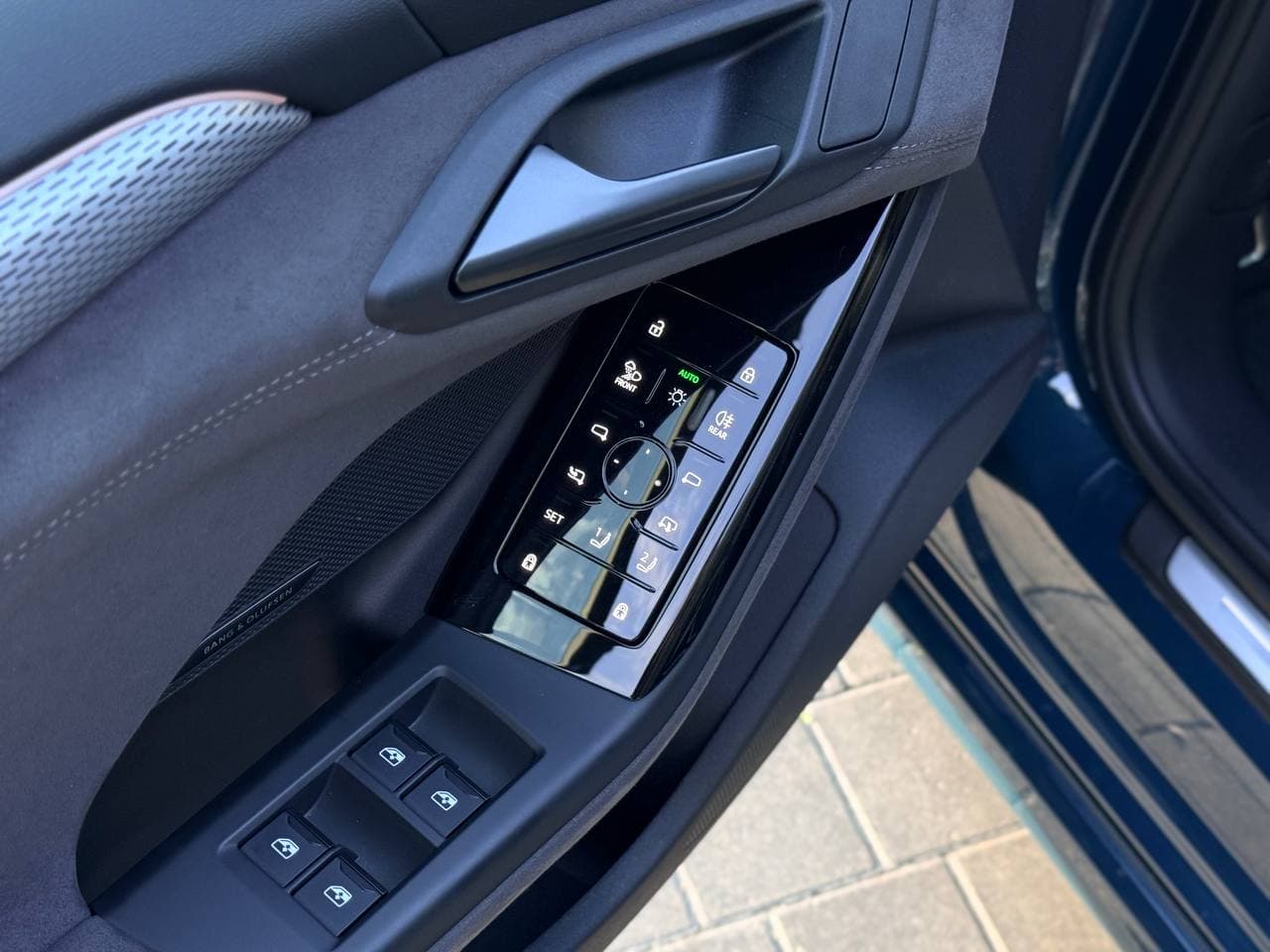 Audi A6 Sportback E-tron — фото 25