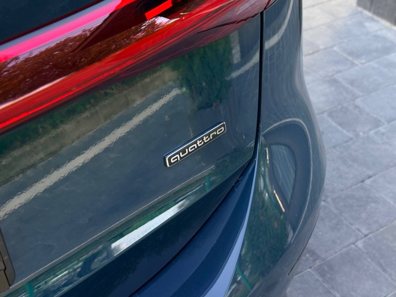 Audi A6 Sportback E-tron — фото 11