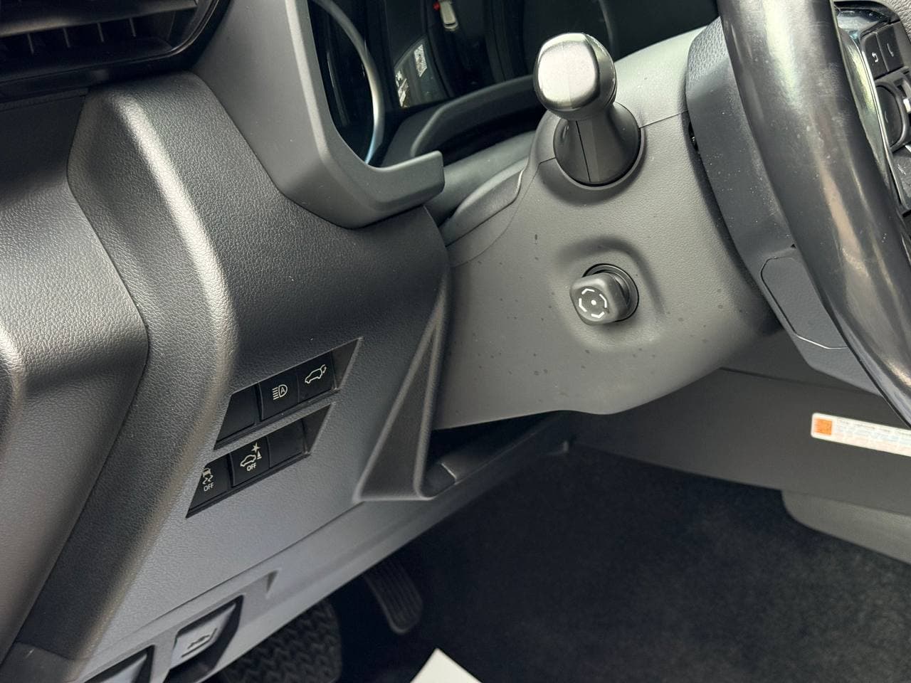 Toyota Land Cruiser 300 Premium — фото 19