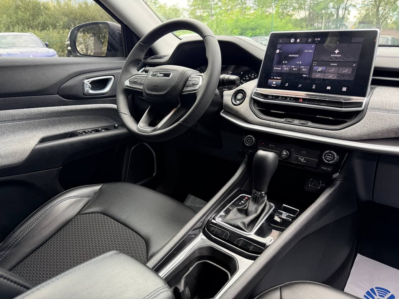 Jeep Compass — фото 13
