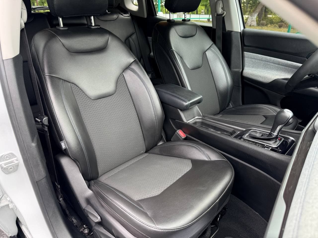 Jeep Compass — фото 11