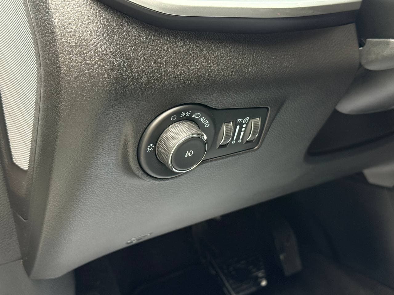 Jeep Compass — фото 21