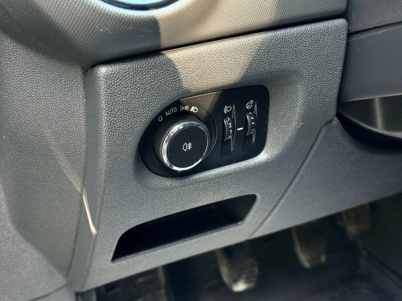 Opel Corsa — фото 11