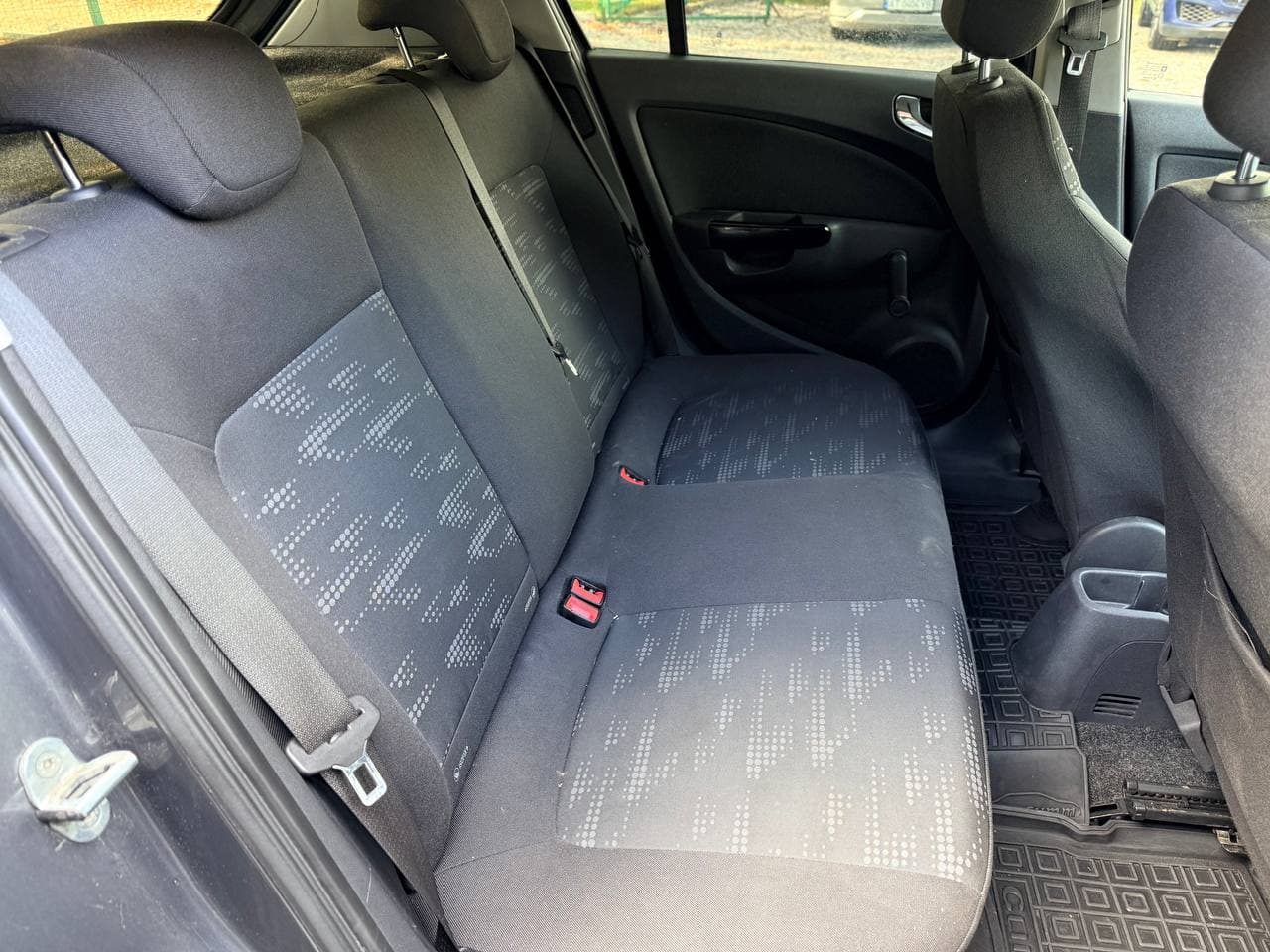 Opel Corsa — фото 14