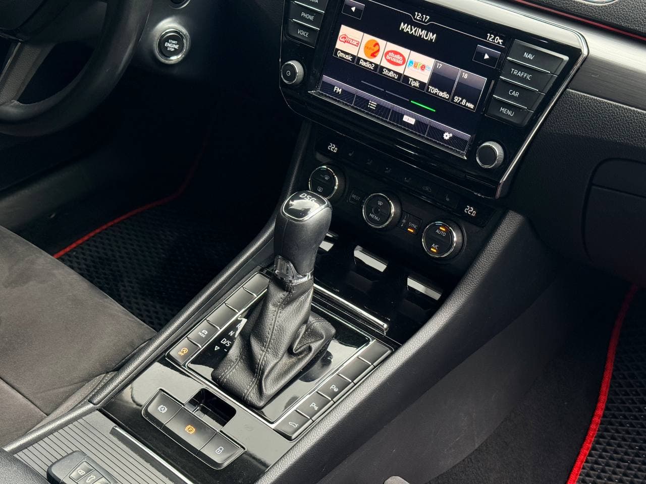 Skoda Superb — фото 19