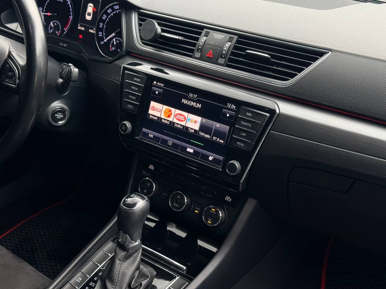 Skoda Superb — фото 18