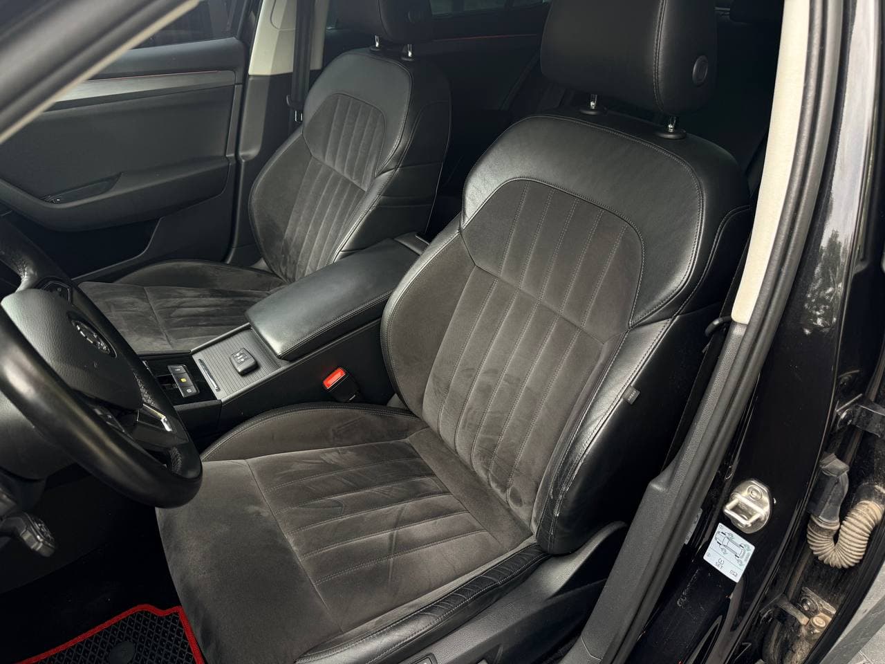Skoda Superb — фото 17