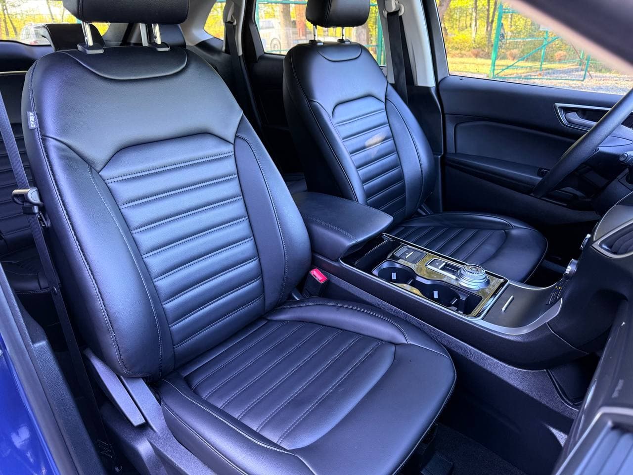 Ford Edge — фото 13
