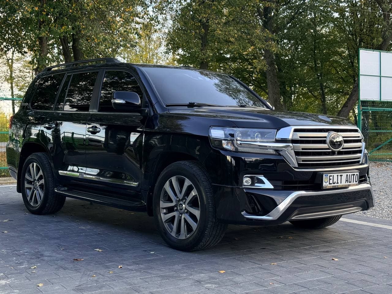 Toyota Land Cruiser 200 Executive Lounge — фото 5