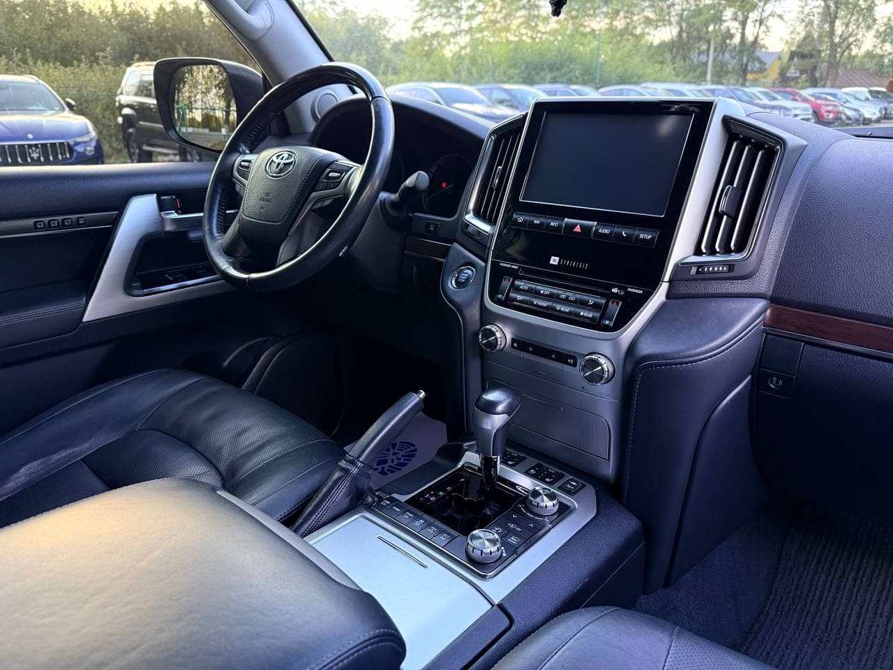 Toyota Land Cruiser 200 Executive Lounge — фото 13