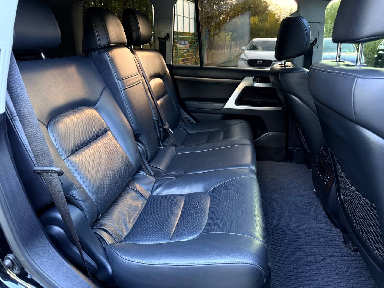 Toyota Land Cruiser 200 Executive Lounge — фото 30