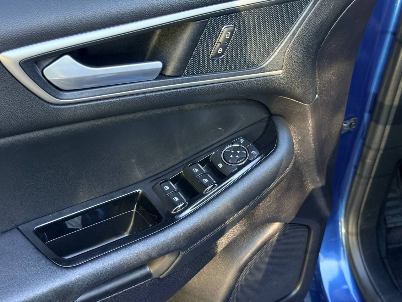 Ford Edge — фото 20