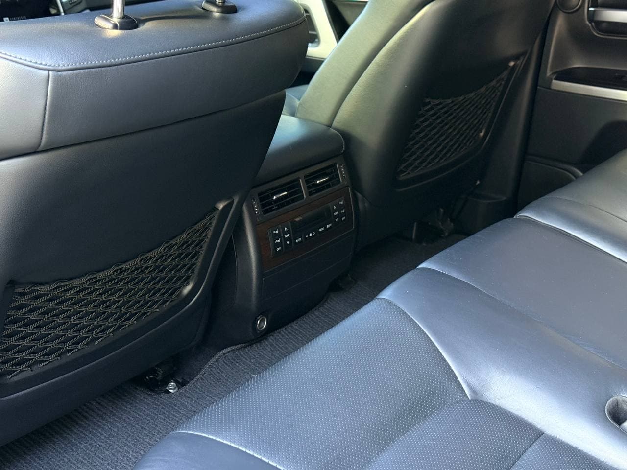 Toyota Land Cruiser 200 Executive Lounge — фото 31