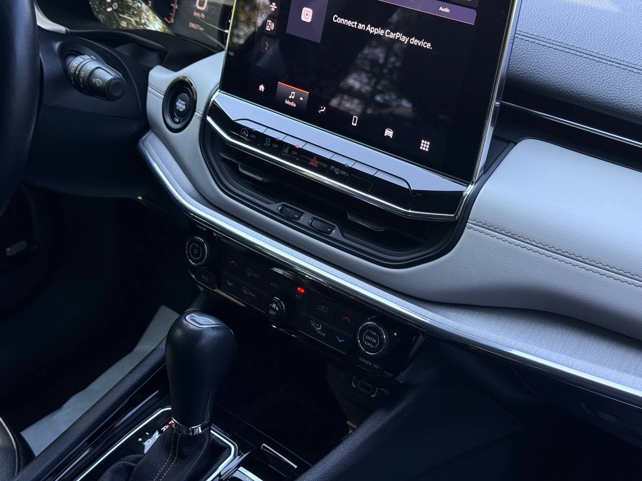 Jeep Compass AWD — фото 16
