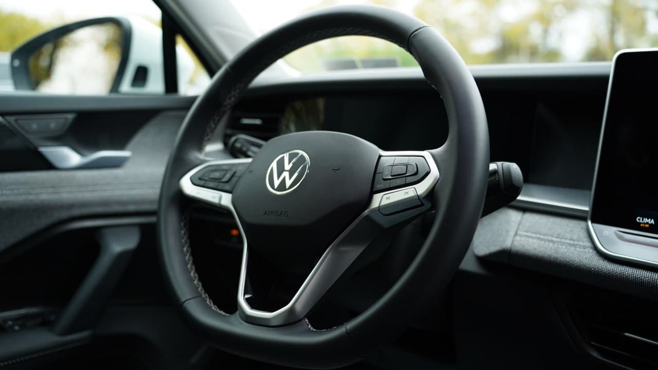 Volkswagen Tiguan AWD — фото 27