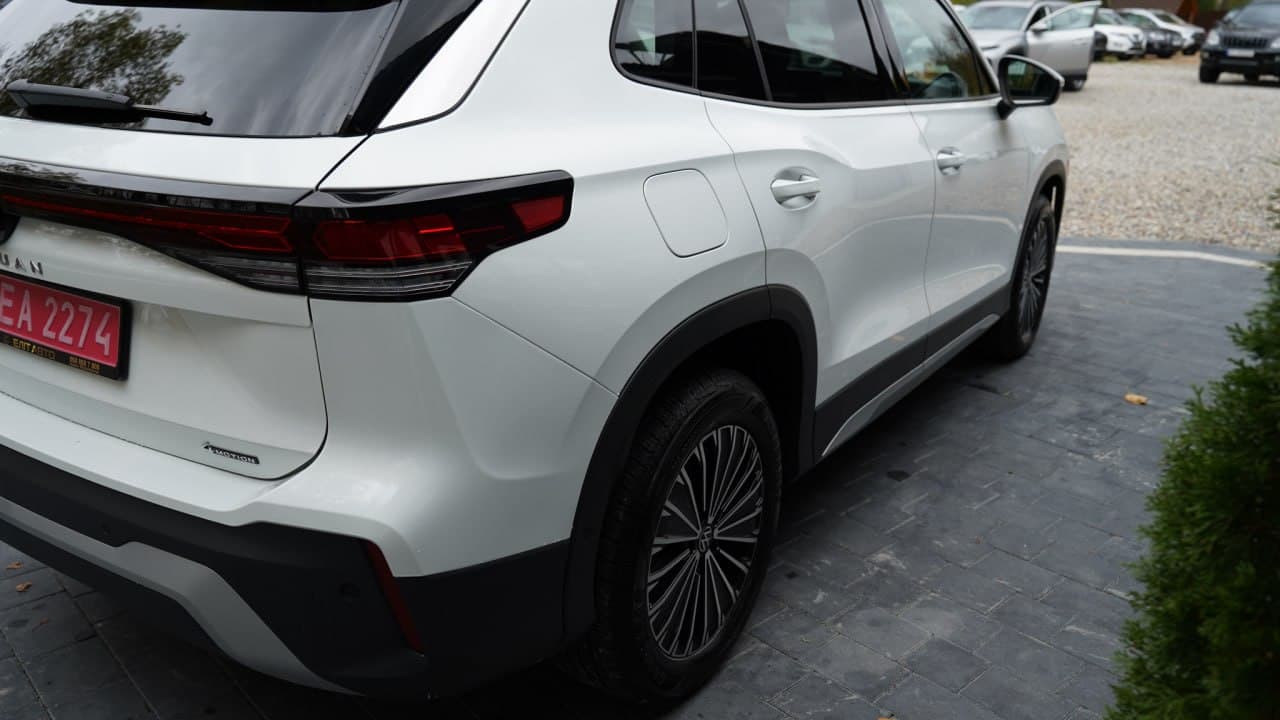 Volkswagen Tiguan AWD — фото 10