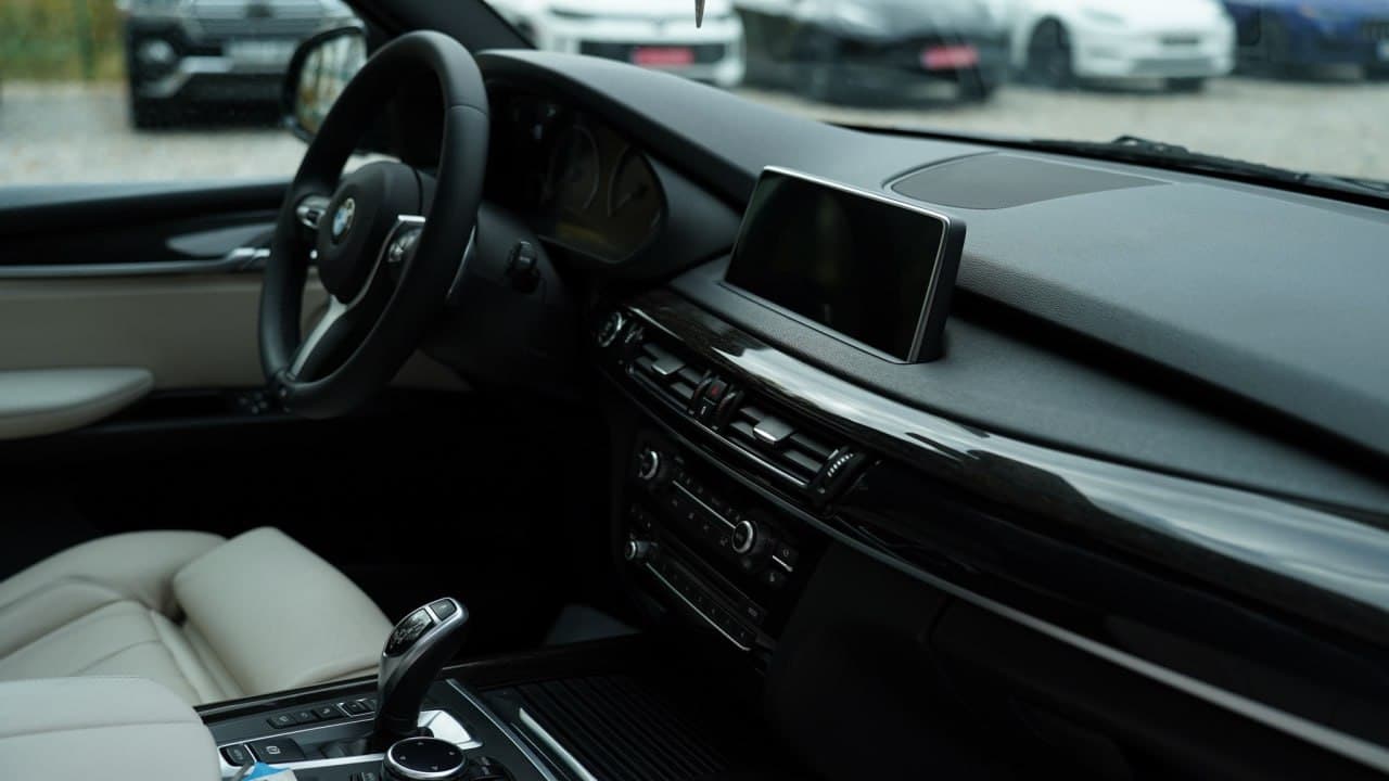 BMW X5 F15 XDrive 30D — фото 17