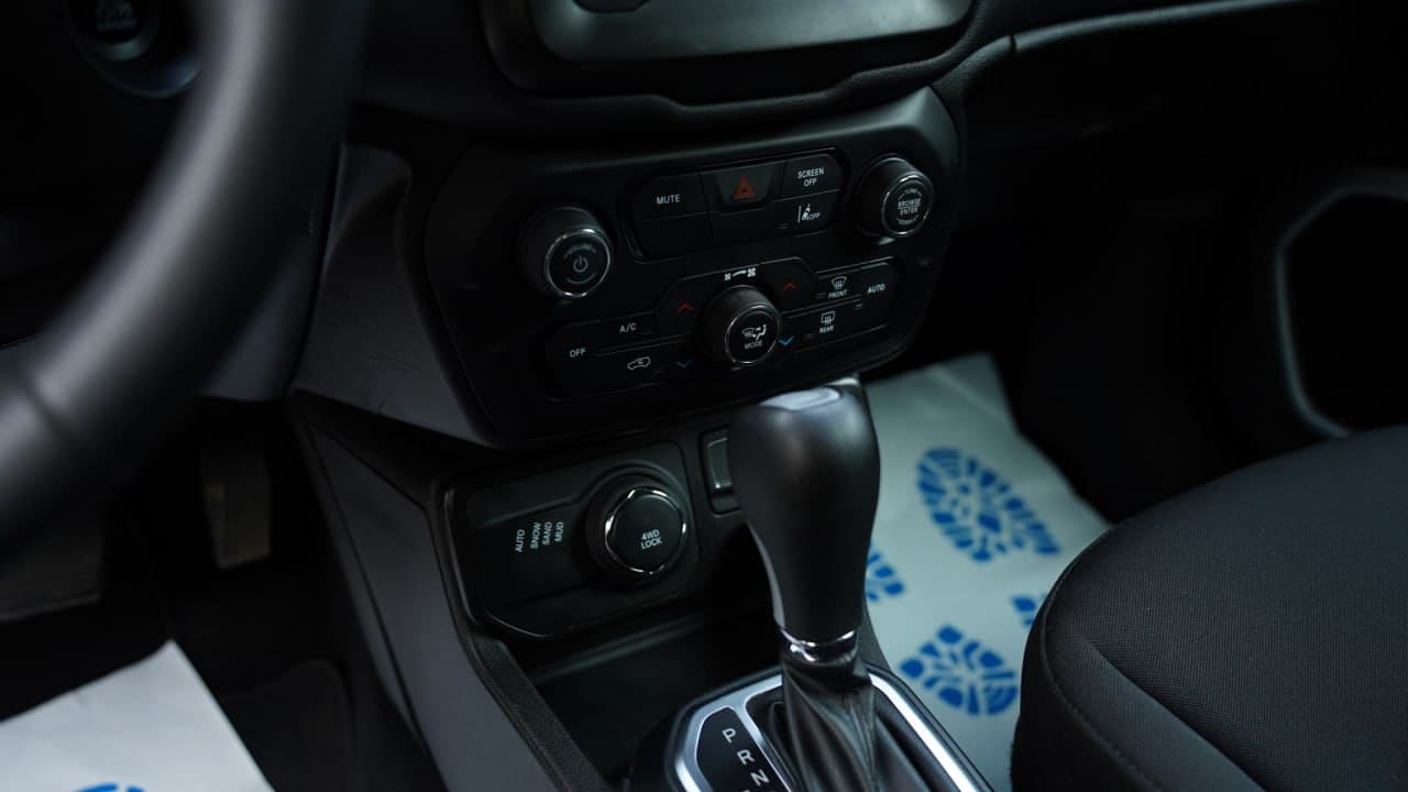 Jeep Renegade AWD — фото 9