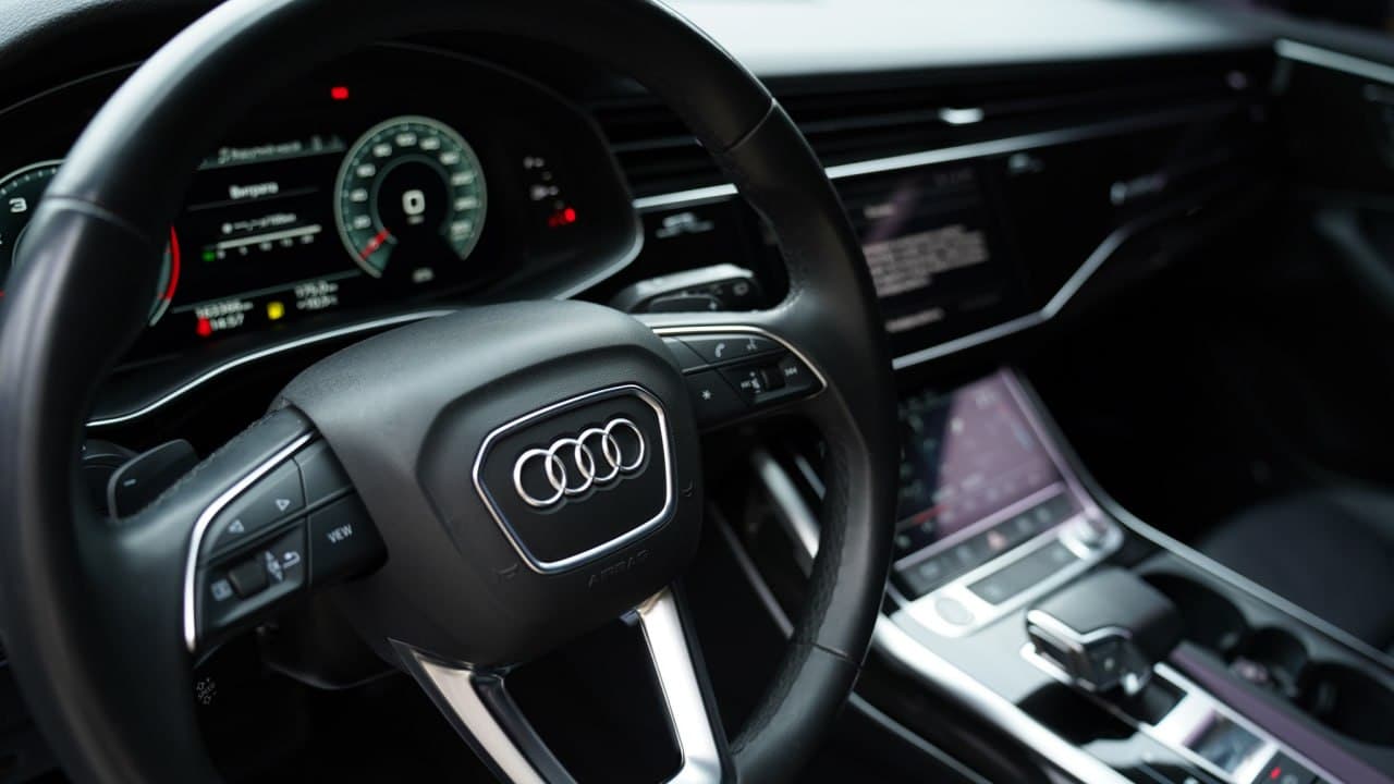 Audi Q7 Premium Plus — фото 12