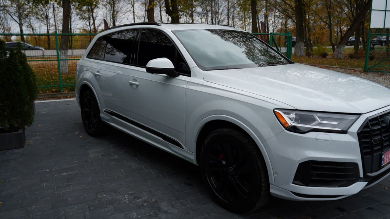 Audi Q7 Premium Plus — фото 5
