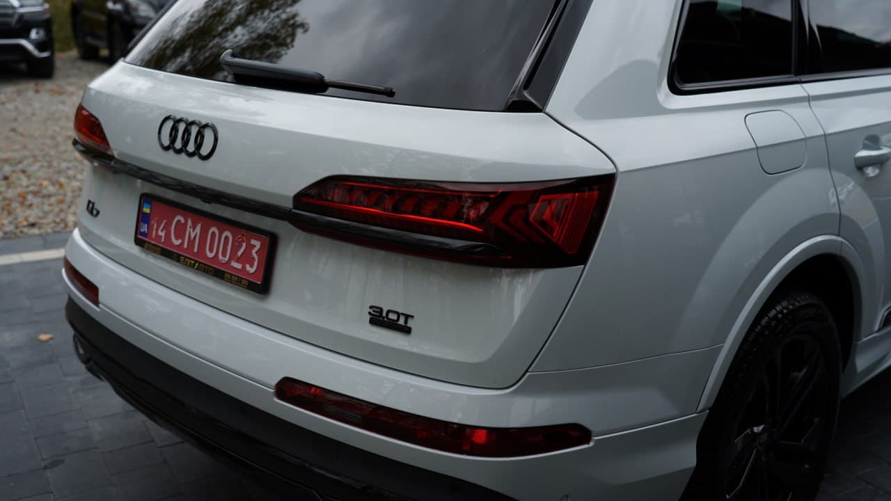 Audi Q7 Premium Plus — фото 10