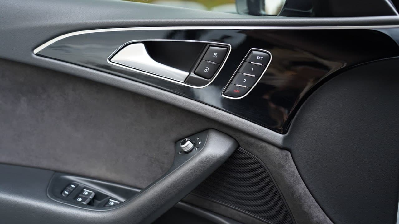 Audi A6 C7 — фото 14