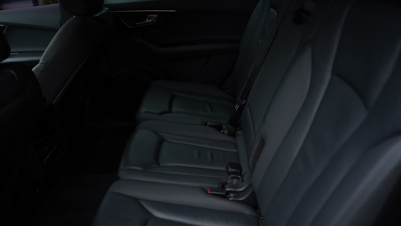 Audi Q7 Premium Plus — фото 22