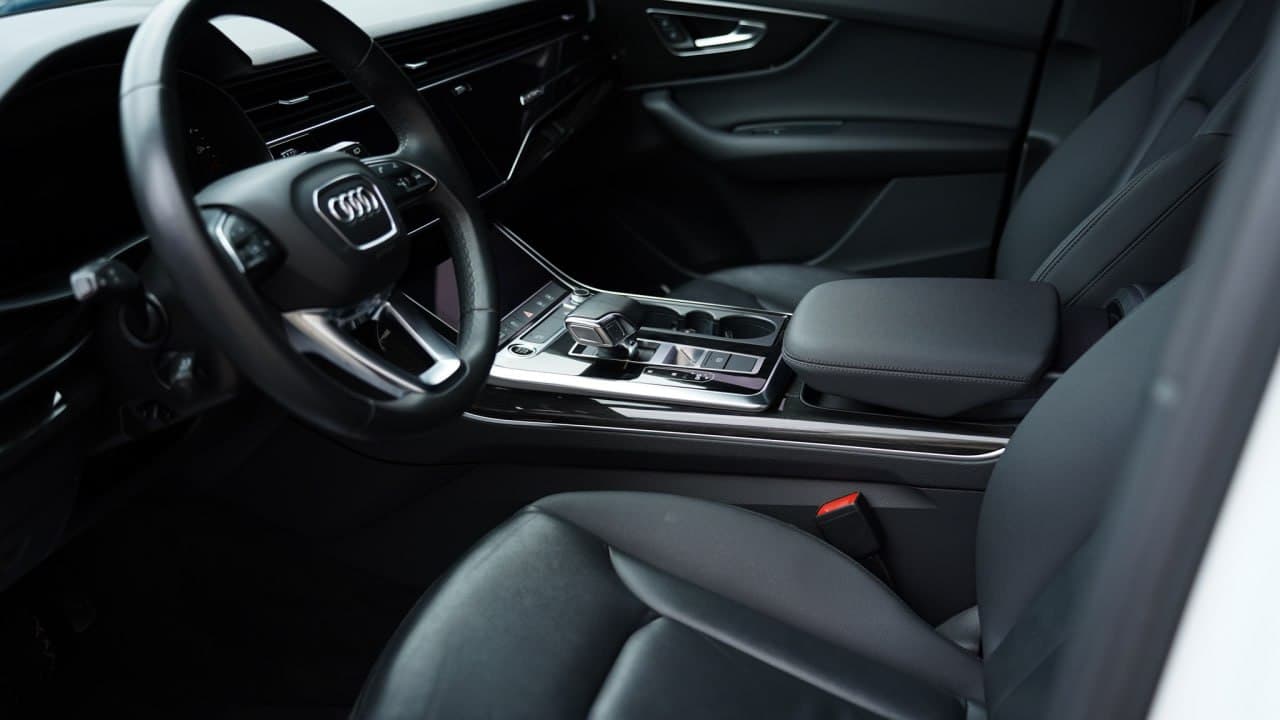 Audi Q7 Premium Plus — фото 17
