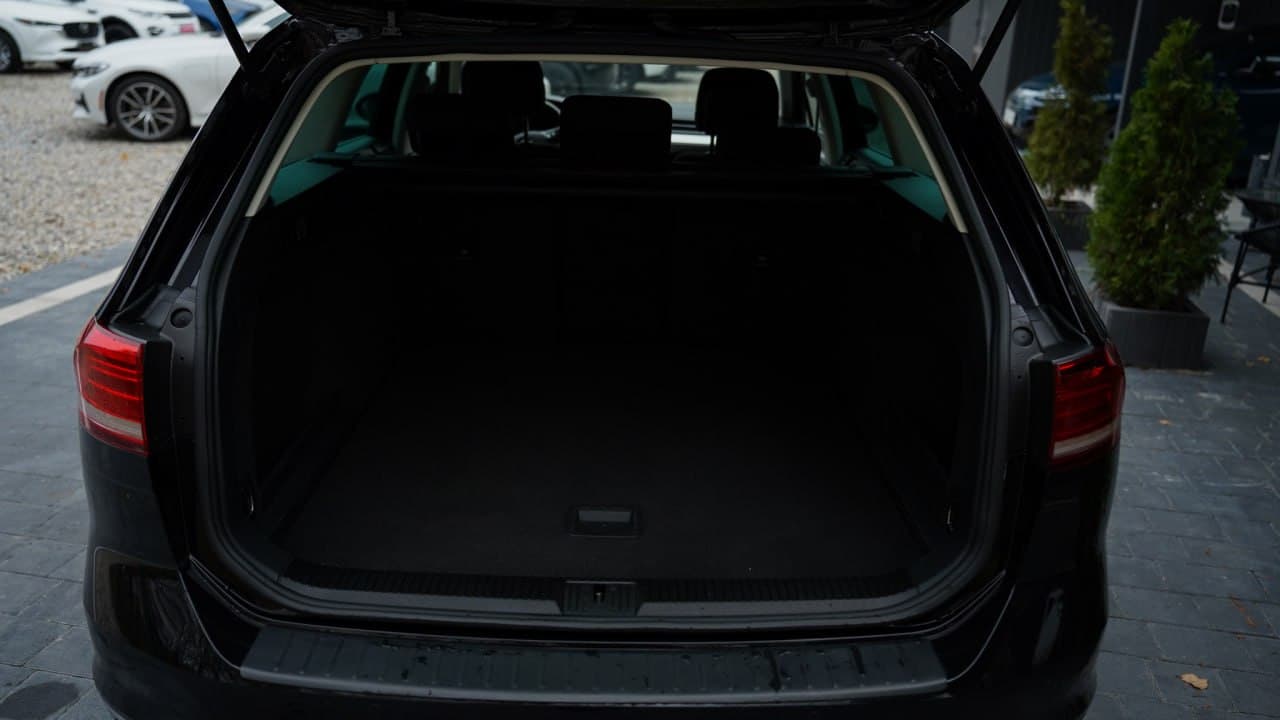 Volkswagen Passat — фото 15