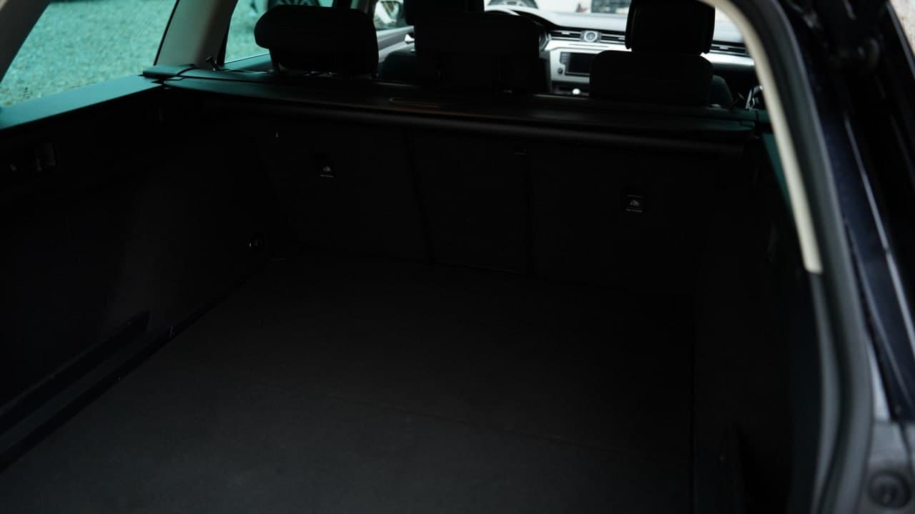 Volkswagen Passat — фото 16