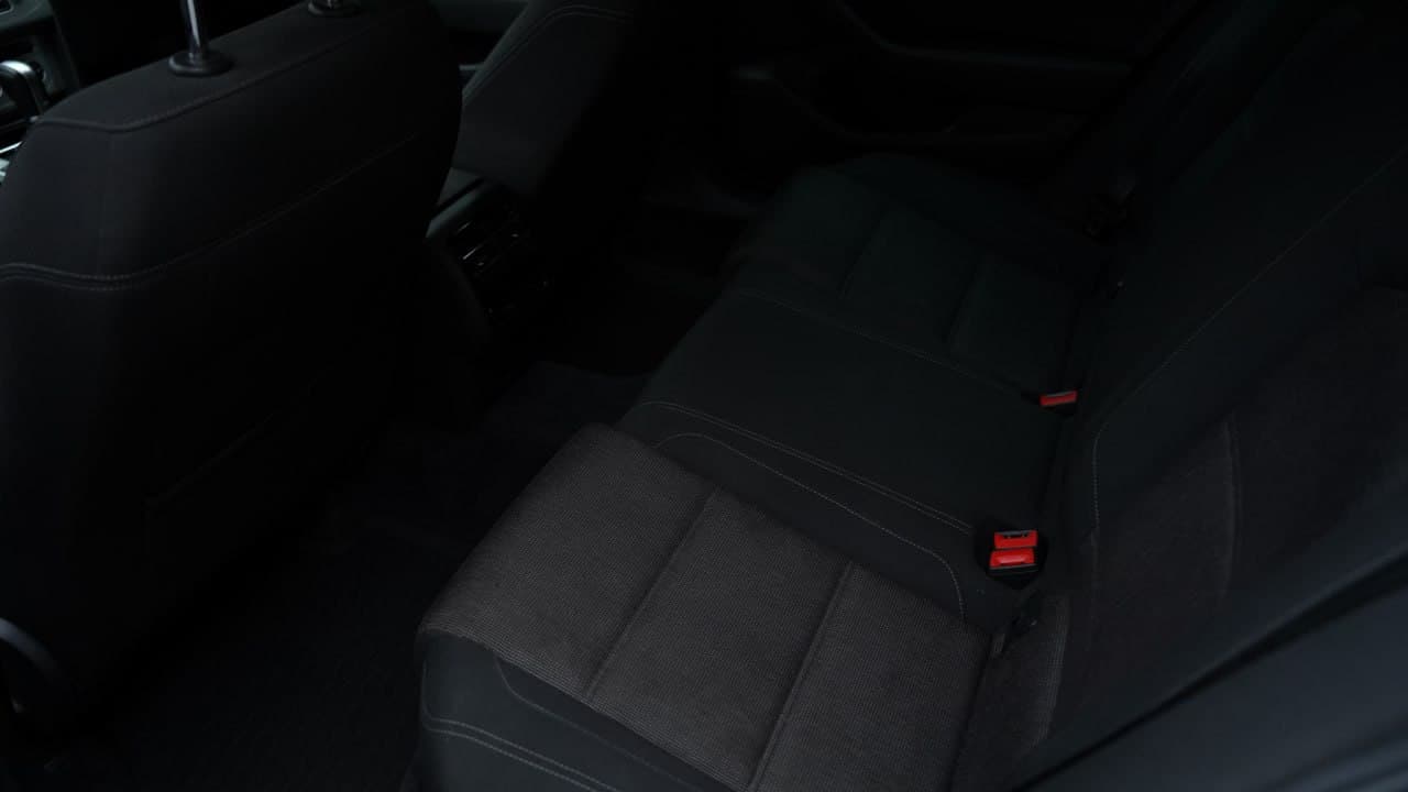 Volkswagen Passat — фото 14