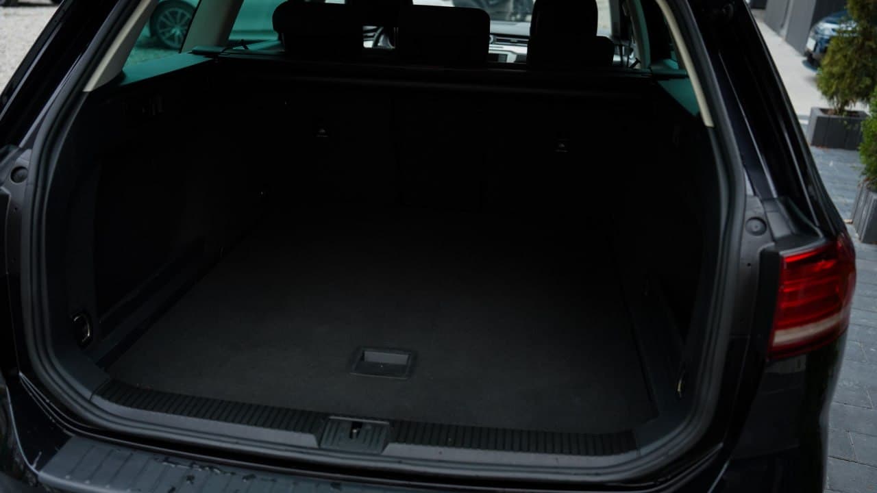 Volkswagen Passat — фото 13